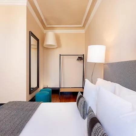 Cozy In With Modern Amenities * 포르투