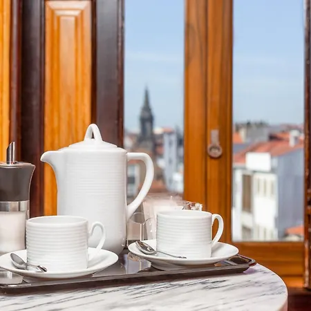 Cozy In With Modern Amenities Oporto