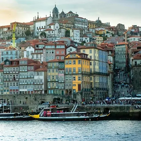 Cozy In With Modern Amenities Appartement Oporto